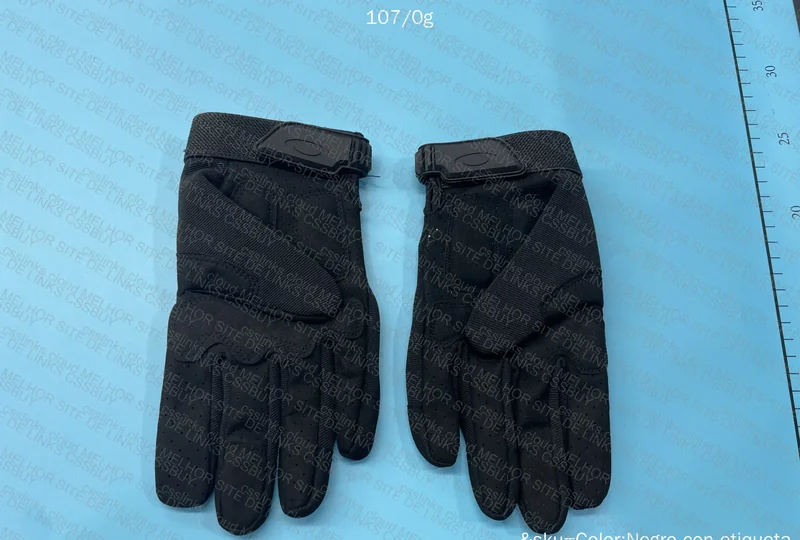 Oakley Glove 3