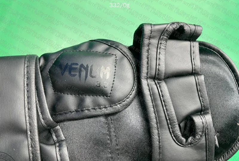 Venum MMA Gloves 4