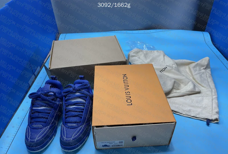 LV Skate blue 10