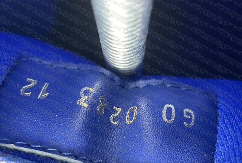 LV Skate blue 9