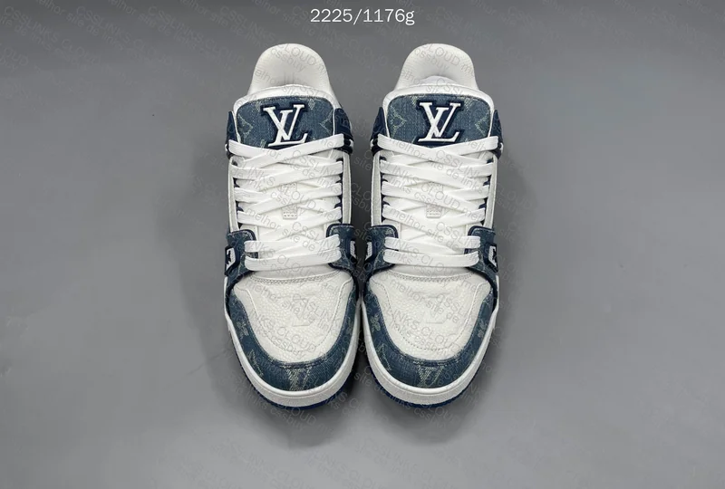LV Trainer Blue