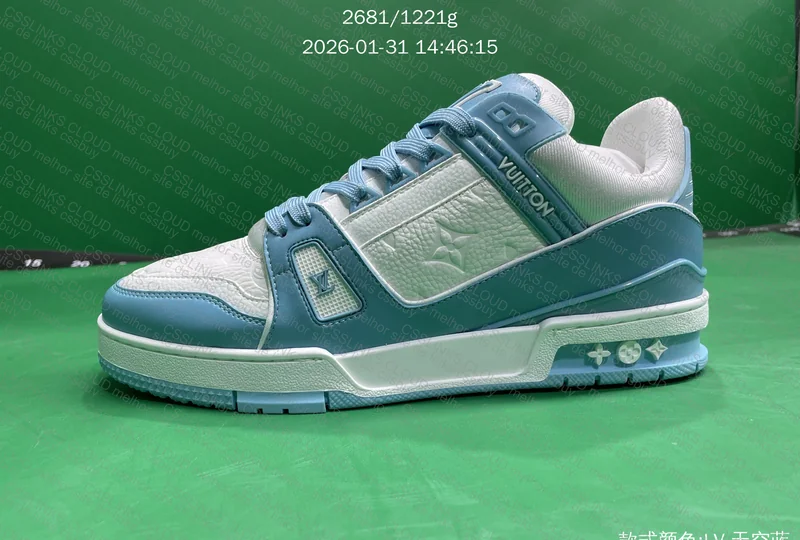 Lv Trainer Azul 4