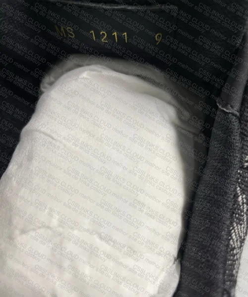 LV Trainer - Black 10
