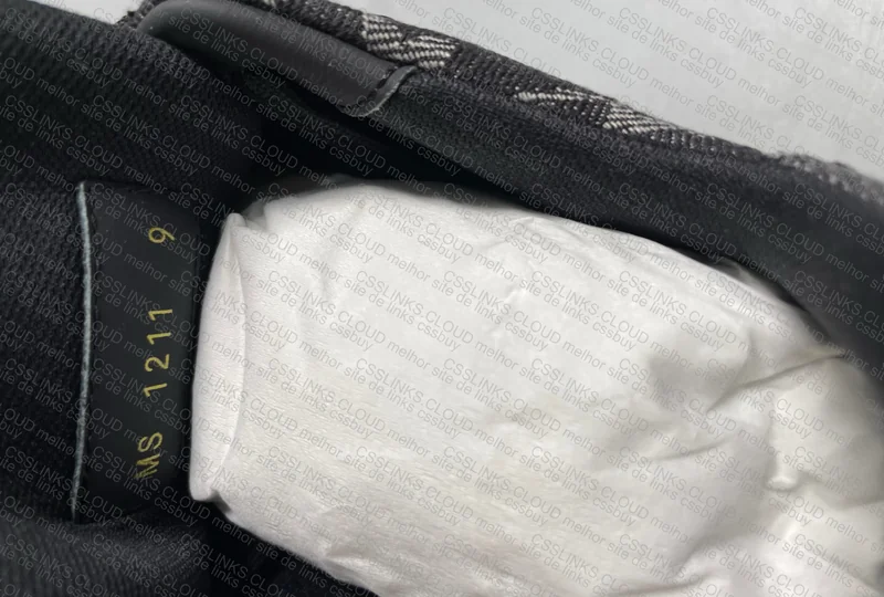 LV Trainer - Black 5