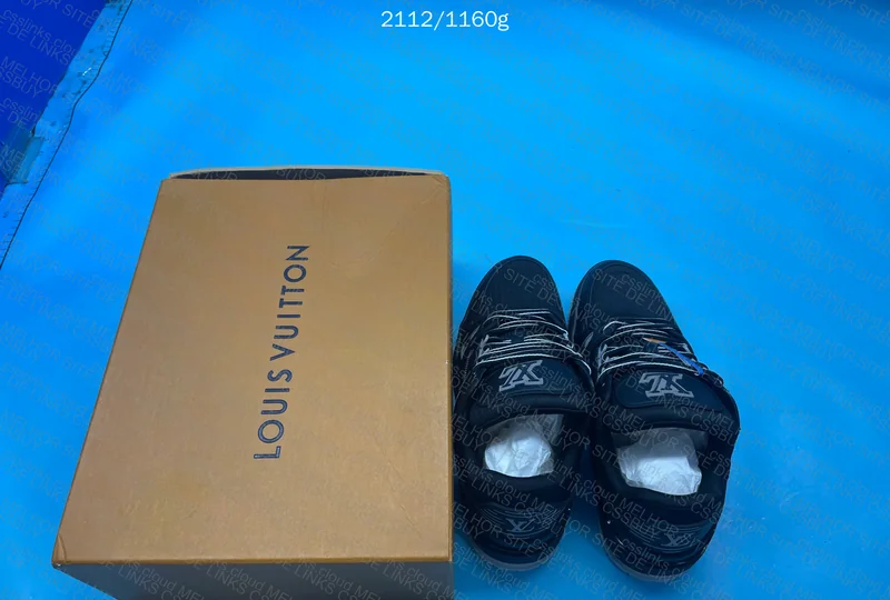 LV Trainer Black 3