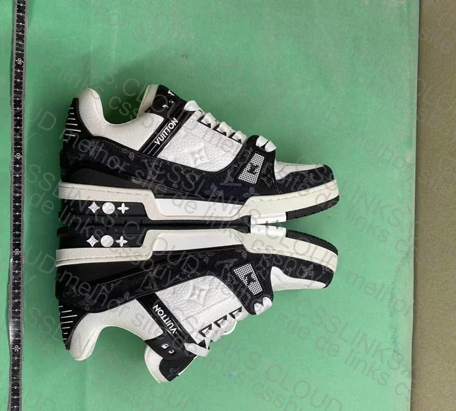 LV TRAINER BLACK WHITE 4