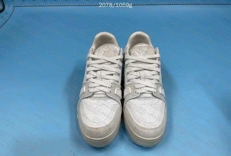 LV TRAINER BLIND BOX 3
