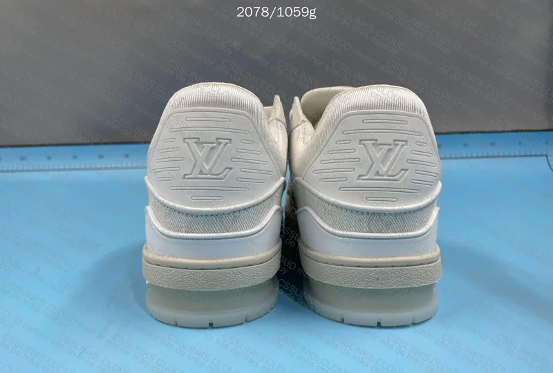 LV TRAINER BLIND BOX 4