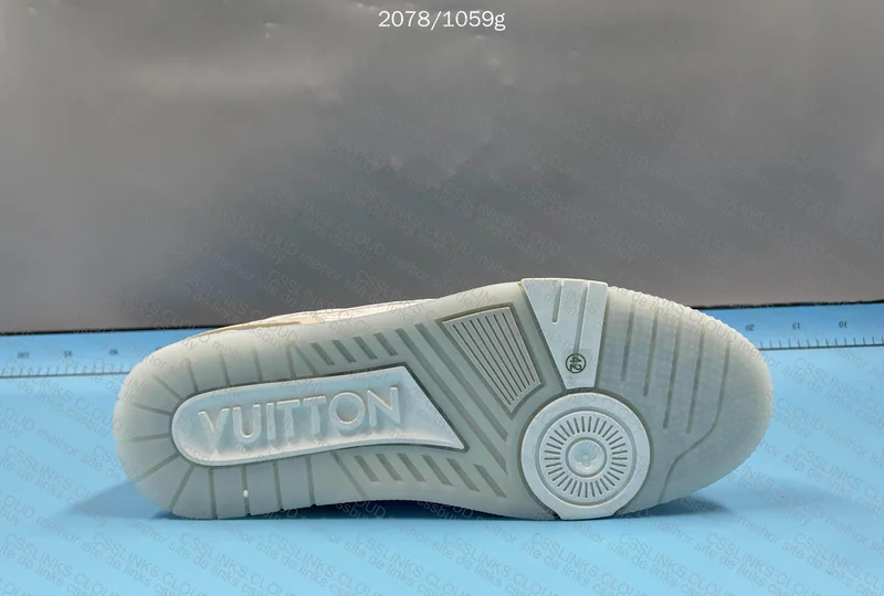 LV TRAINER BLIND BOX 6