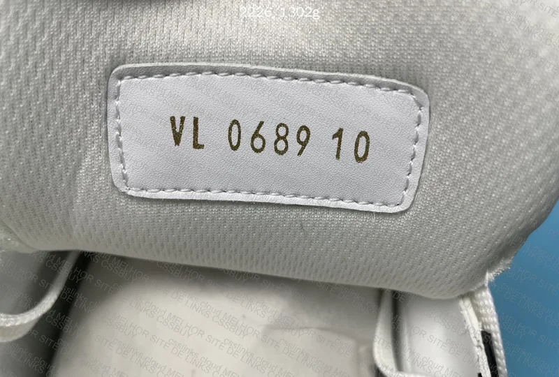 LV Trainer esquisito 5