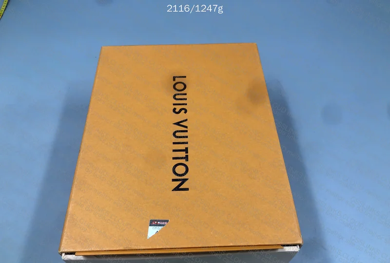 LV Trainer Foshan "White" 158sir 10