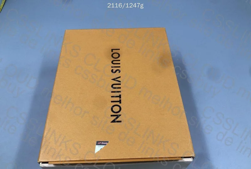 LV Trainer Foshan "White" 158sir 11