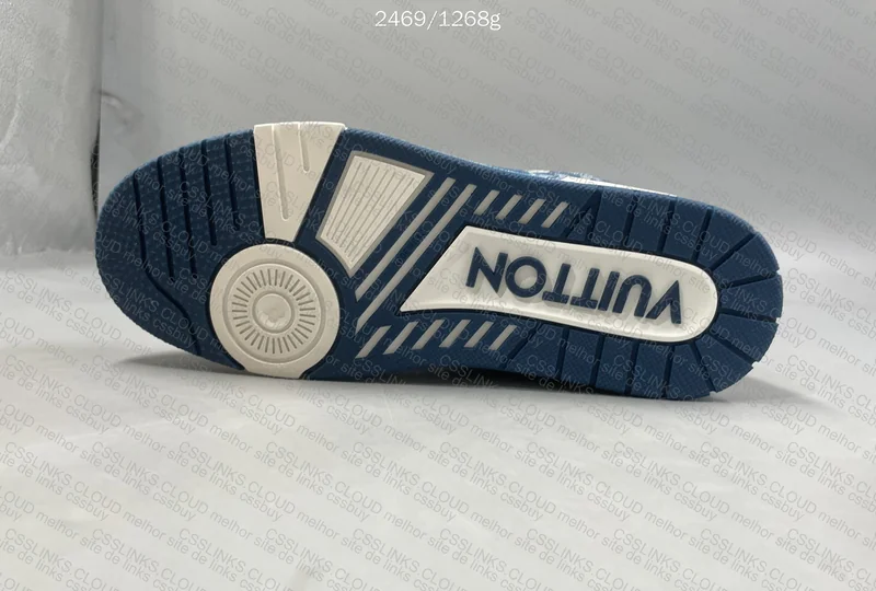 LV Trainer Jeans 5