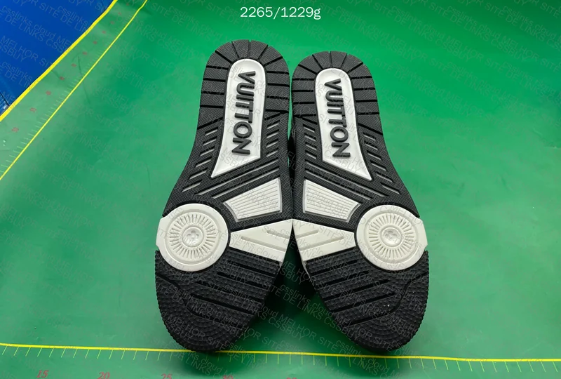 LV Trainer (Jelly) 6