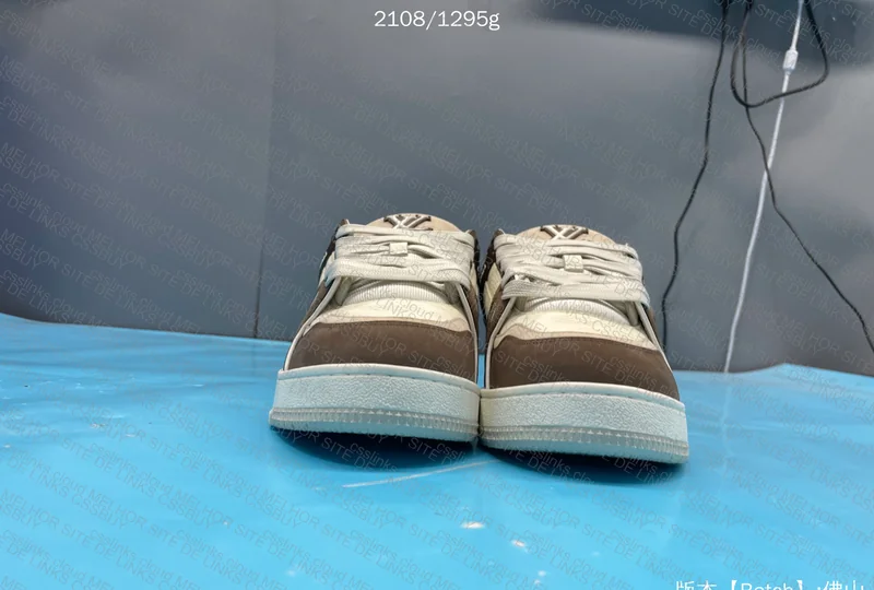 LV Trainer Moka - YW B Sale 2