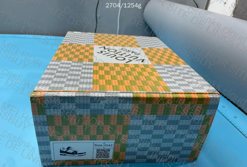 LV Trainer OvOSneakers