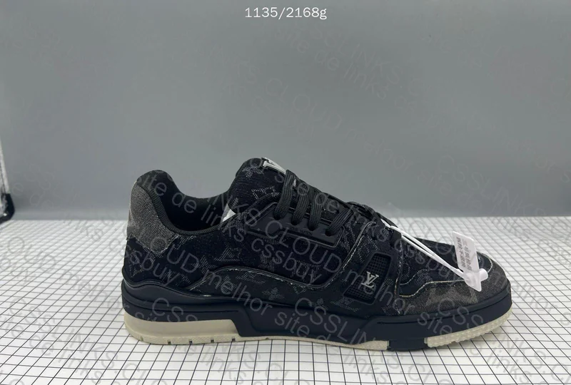 LV Trainer Black 3