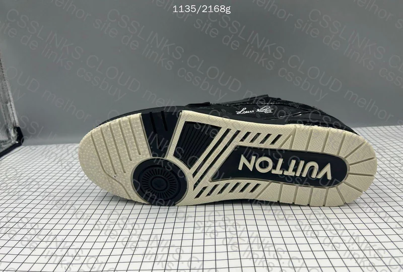 LV Trainer Black 4