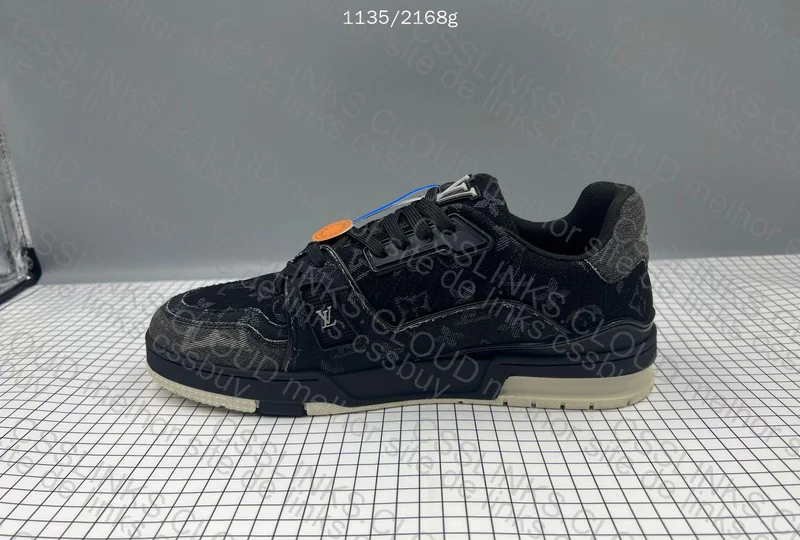 LV Trainer Black 7