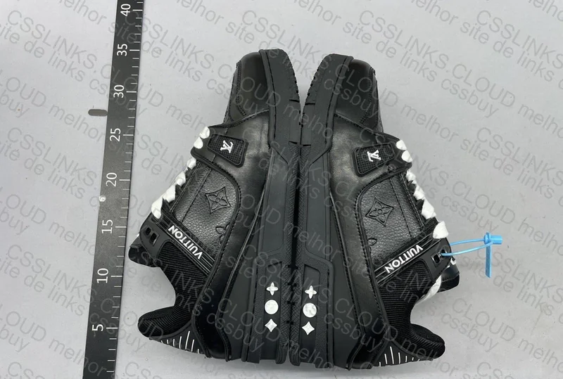 LV trainer preto