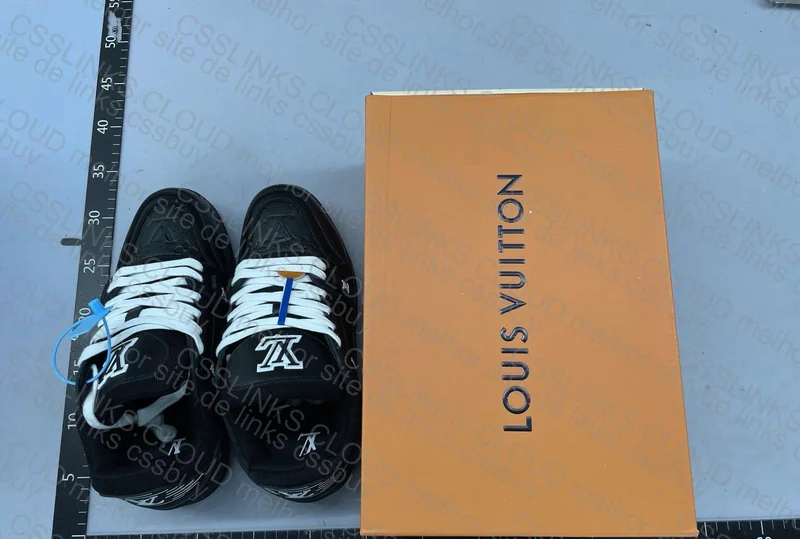 LV trainer preto 3