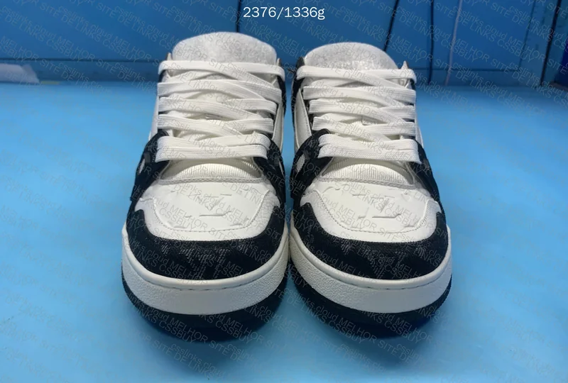 LV Trainer Black and White 5