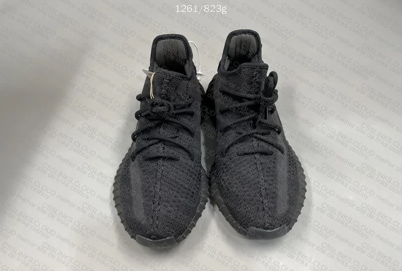 [LW] Adidas Yeezy 350 V2 Onyx 4