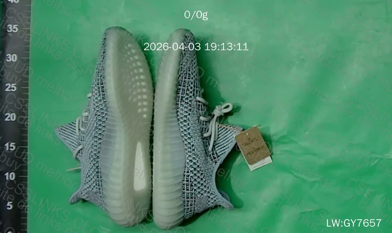 LW Batch YEZY 350V2 Collection 2 - Ash Blue 3