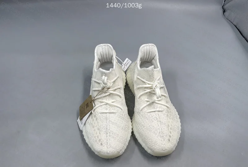 [LW] Yeezy 350 'Bone'