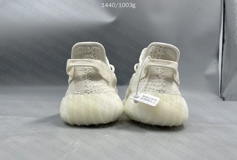 [LW] Yeezy 350 'Bone' 3