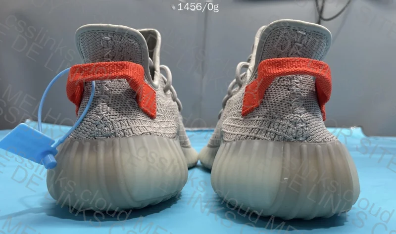 LW Yeezy 350v2 2