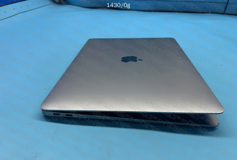 Macbook 2019 8gb 256gb 4