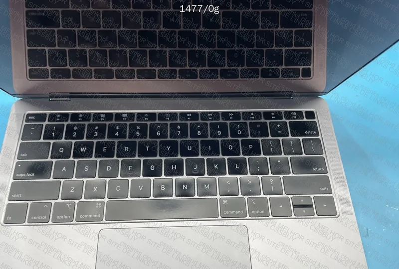 MacBook Air 13” (2019) 4