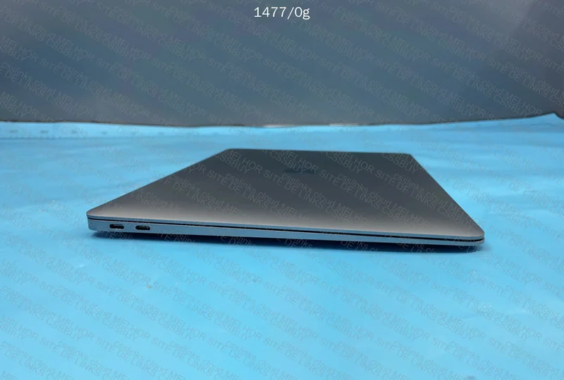 MacBook Air 13” (2019) 8