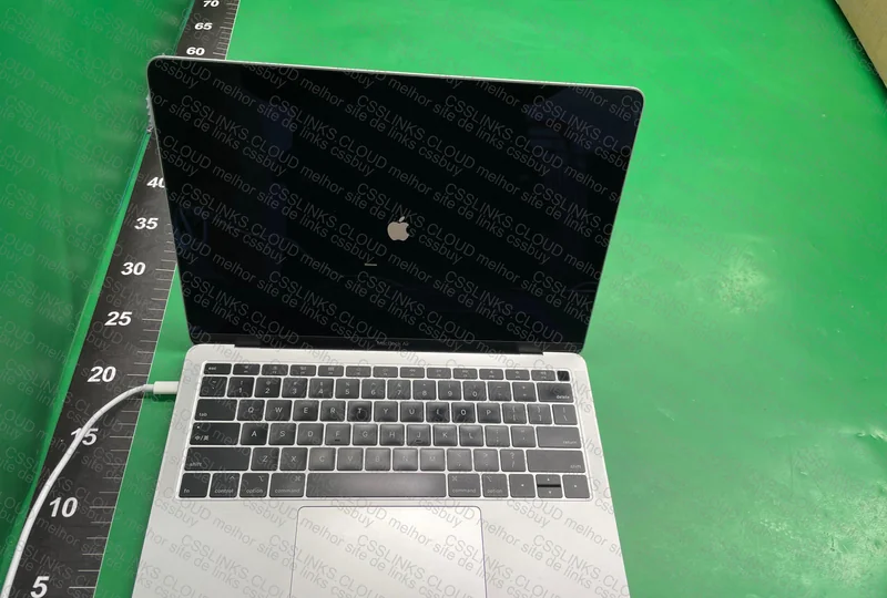 MACBOOK AIR 2018 – 8/128