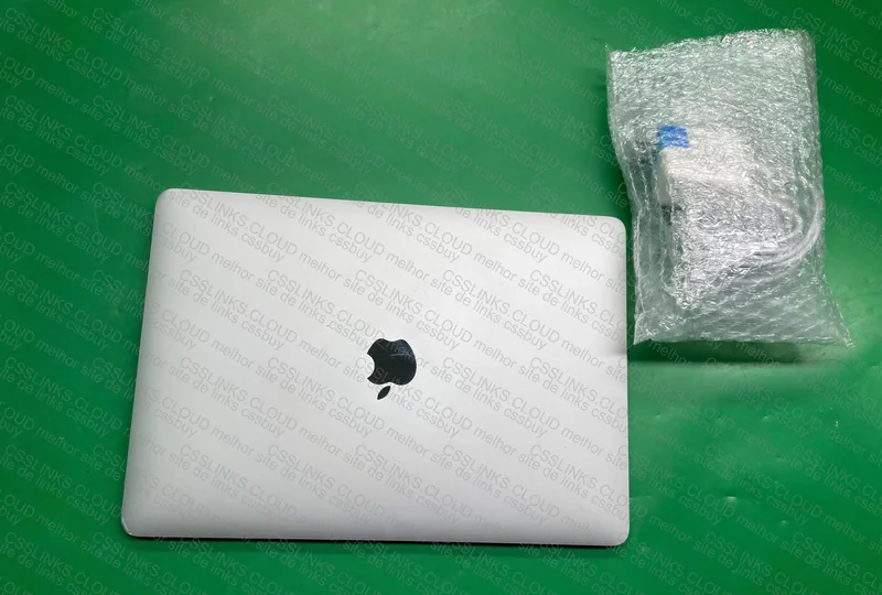 MACBOOK AIR 2018 – 8/128 3