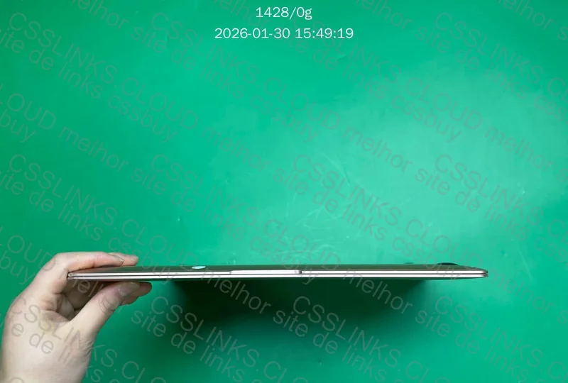 Macbook air 2019 8/128 4
