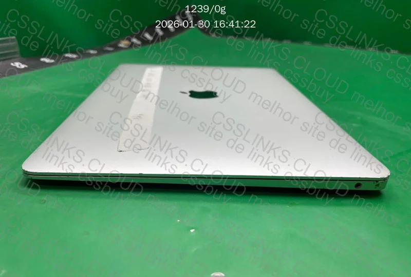 Macbook air 2019 8/128 4