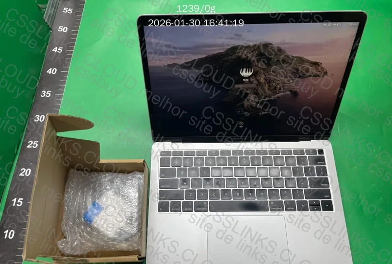 Macbook air 2019 8/128 6