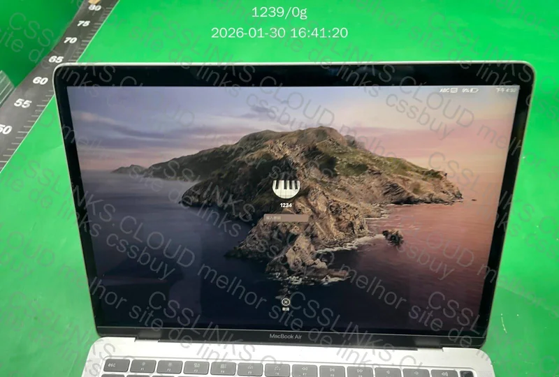 Macbook air 2019 8/128 7