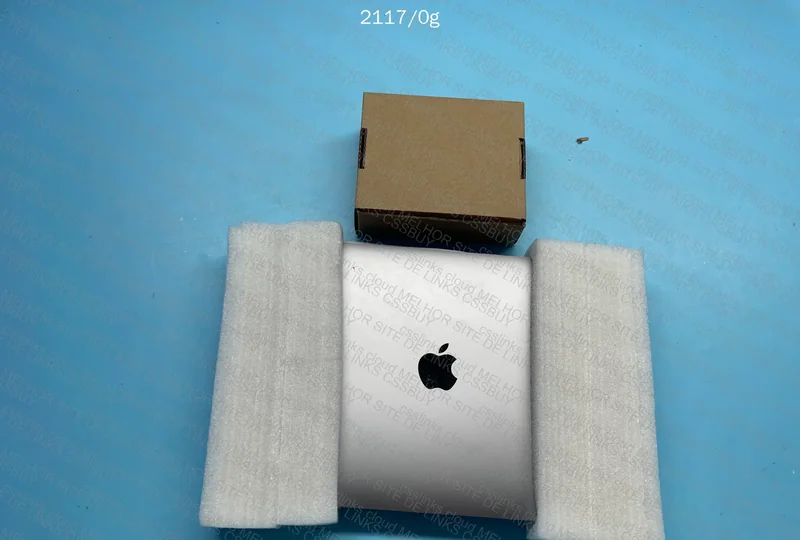 Macbook Air 2020 13 Pol (i5 + 256GB)