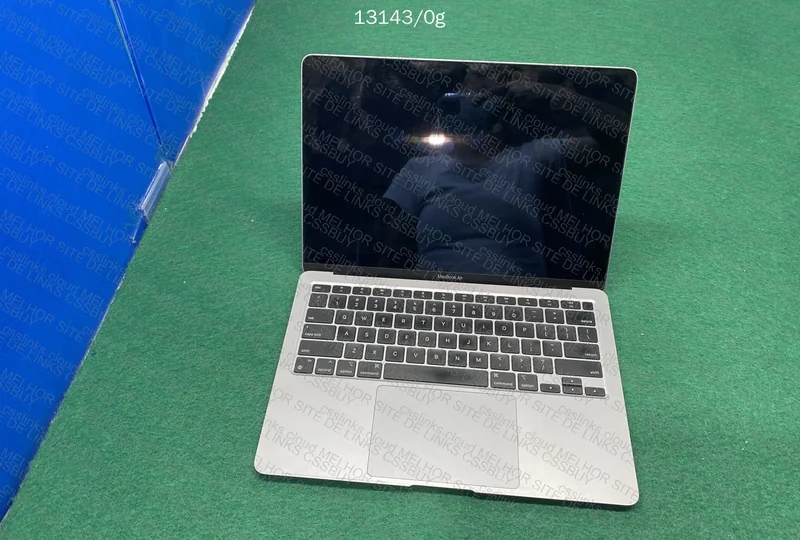 Macbook air m1 3