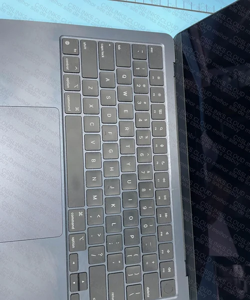 MacBook Air M2 Midnight 2