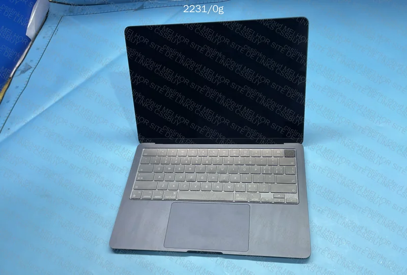 MacBook Air M2 - Chinese Version 4
