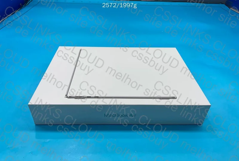 macbook air m4 (LACRADO) 2