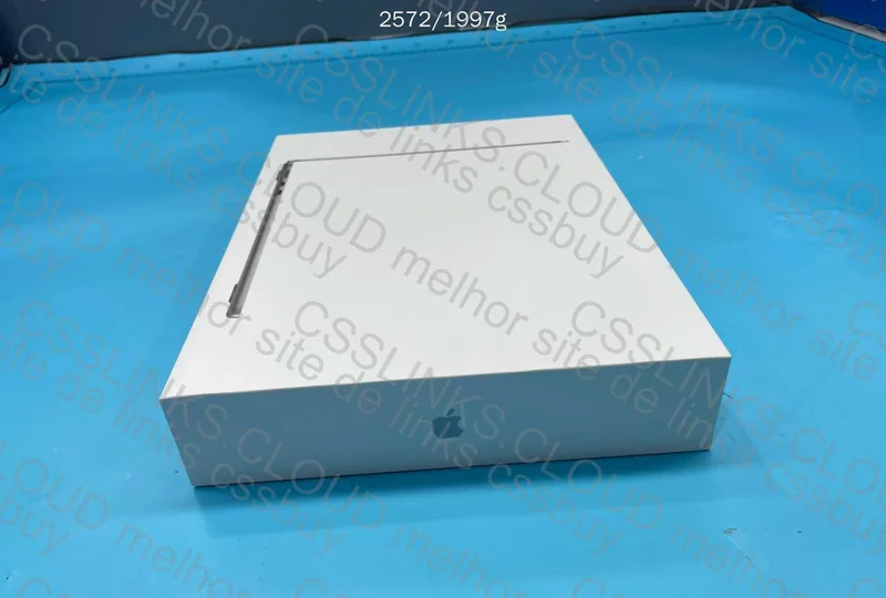 macbook air m4 (LACRADO) 3