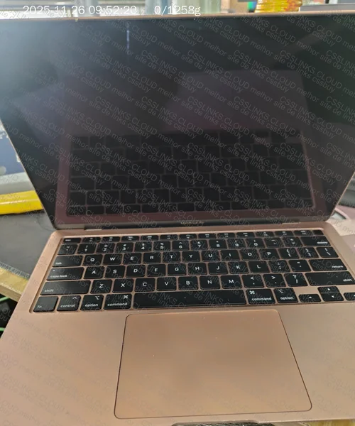 MacBook Air That Changes Color [HELP] 7