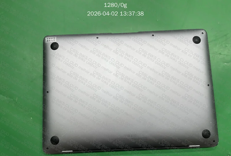 MACBOOK M1 8GB/256SSD 9