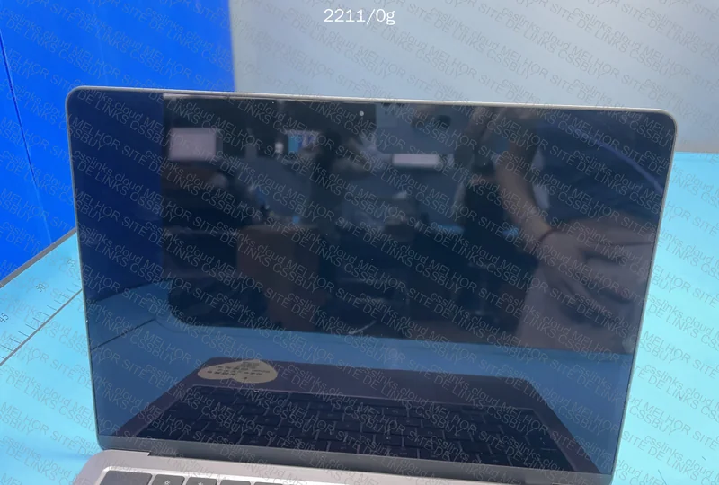 Macbook M2 256GB 8 RAM 4