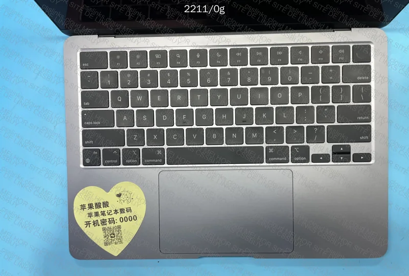 Macbook M2 256GB 8 RAM 5